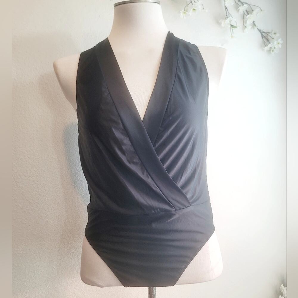 GENTLE FAWN Intimate Black Surplice Bodysuit Sleeveless Modern Professional M - Picture 5 of 16